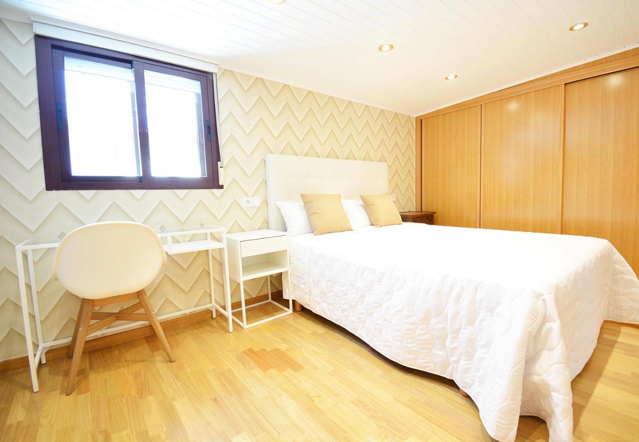 Galihost - Atico Con Terraza Y Vistas Al Mar En Vilagarcia 维拉加尔西亚·德·阿劳萨 外观 照片